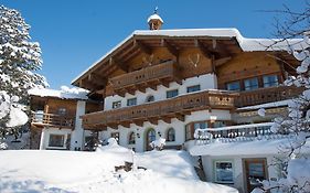 Landhaus Alpenjuwel Sankt Johann Im Pongau 4*